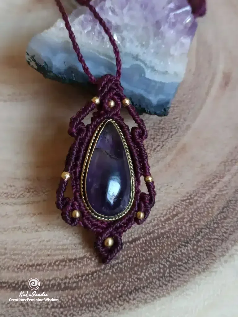 PRECIOUS-Amethyst macrame pendant handmade necklace in dark cherry color - Image 3