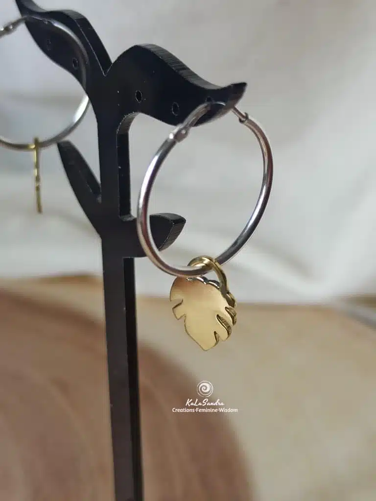 Boucles d’oreilles feuilles de plantes MONSTERA en laiton coupé à la main avec ANNEAUX D’ARGENT – Image 8